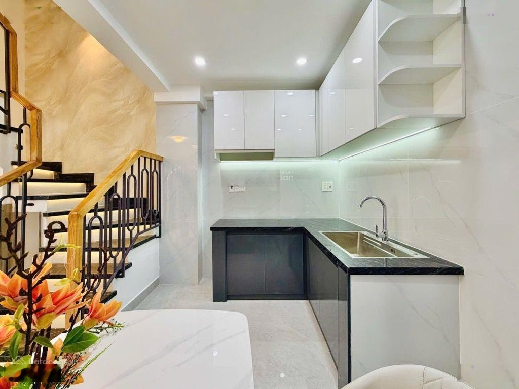 Nhanh tay kẻo mất nhà tân bình gần sân bay-hxh 3t nhỉnh 5 tỷ tl.