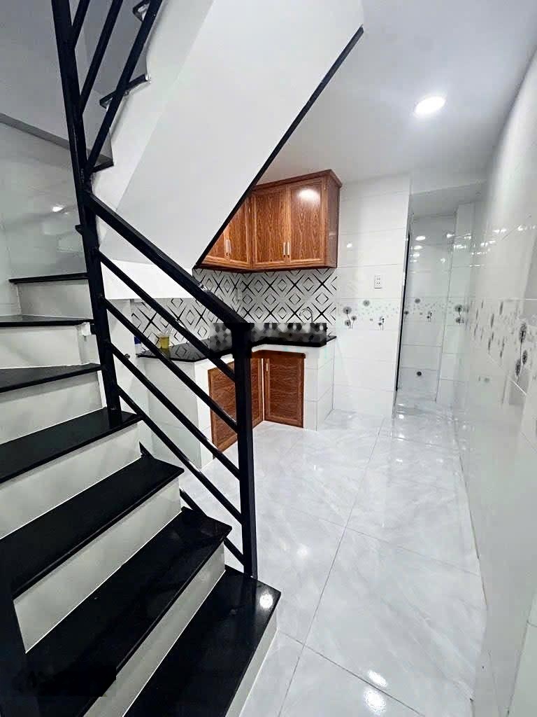 Nhà mới, 1 sẹc, sổ đẹp, ko lg qh - huỳnh mẫn đạt - 17m2, 3tầng - 3.15tỷ