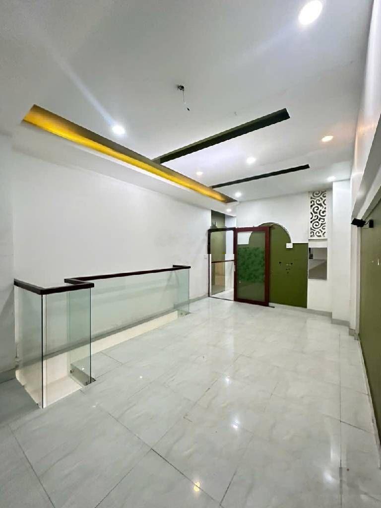 Bán nhà riêng MT Phú Lộc thông ra CMT8 3 tầng 60M2 chỉ 6 tỷ.