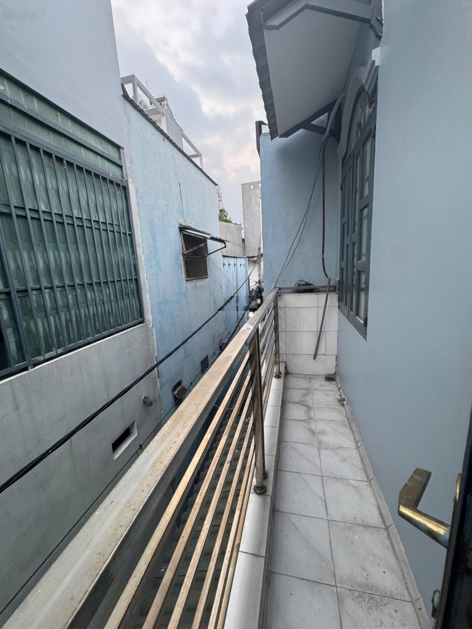 4.2x12m, bán nhà 2 tầng btct, trần cao 5m, hxh, phan huy ích, gò vấp, 4 tỷ 5 nhỉnh