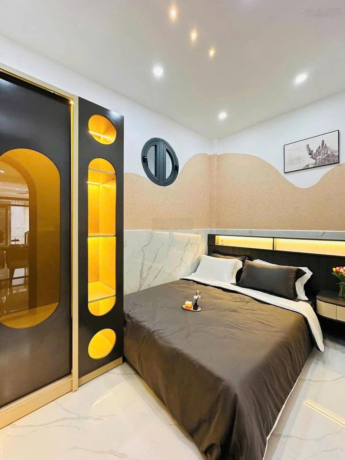 1 ty 850 Bán nhà Hai Bà Trưng, Q3 gần chợ Tân Định, 48m2, đang cho thuê 19 tr/tháng. Pháp lý chuẩn