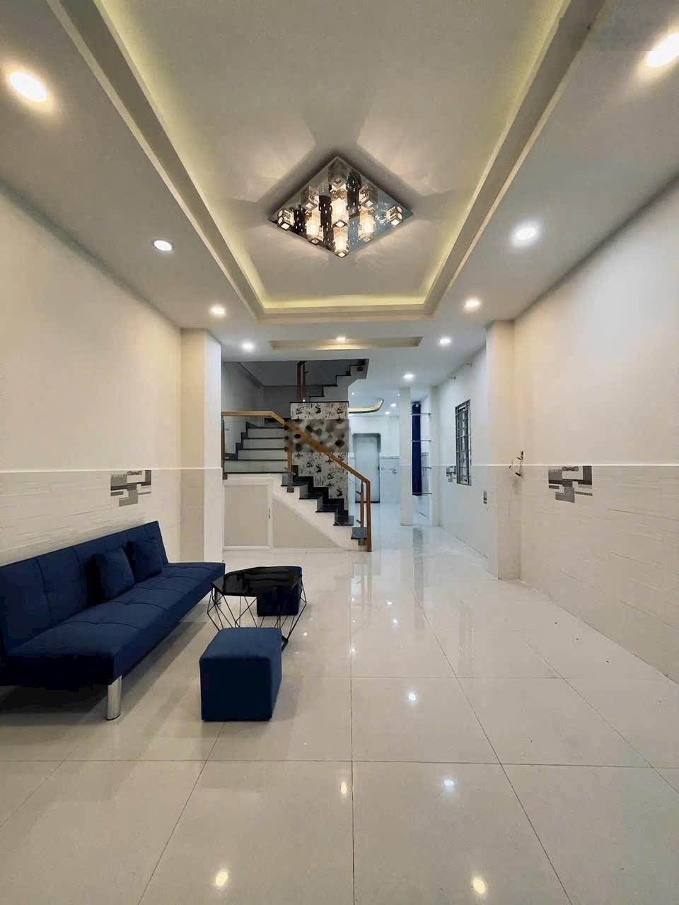 Quận nhứt xa hoa - chỉ hơn 9đ - đ. calmette q1 - 42m2 - 4 tầng 3pn - hẻm 4m - sổ hoàn công đủ