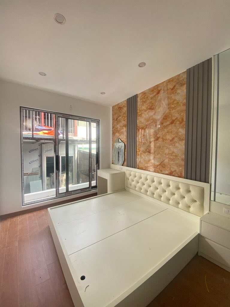 Ngõ 26m, 5 tầng, 21/26m2, gần ngã tư Lê Hồng Phong, Ngọc Hà, Đội Cấn, chỉ nhỉnh 7 tỷ