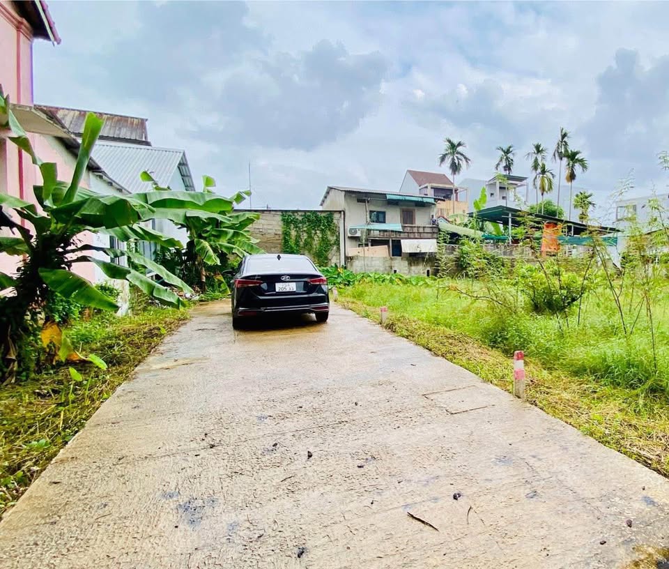 Bán đất trung tâm thành phố Huế, đường Nguyễn Sinh Cung, giá 2.35 tỷ