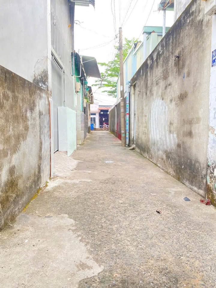 Bán lô đất đường số 3 Lò Lu, diện tích 139m2, ngang 7m, dài 20m, giá 4.4 tỷ