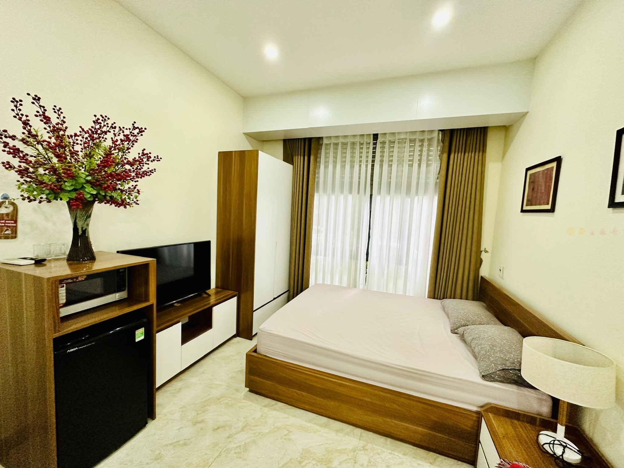 Cho thuê căn hộ studio xinh xắn Vinhomes Imperia, giá 6 triệu/tháng