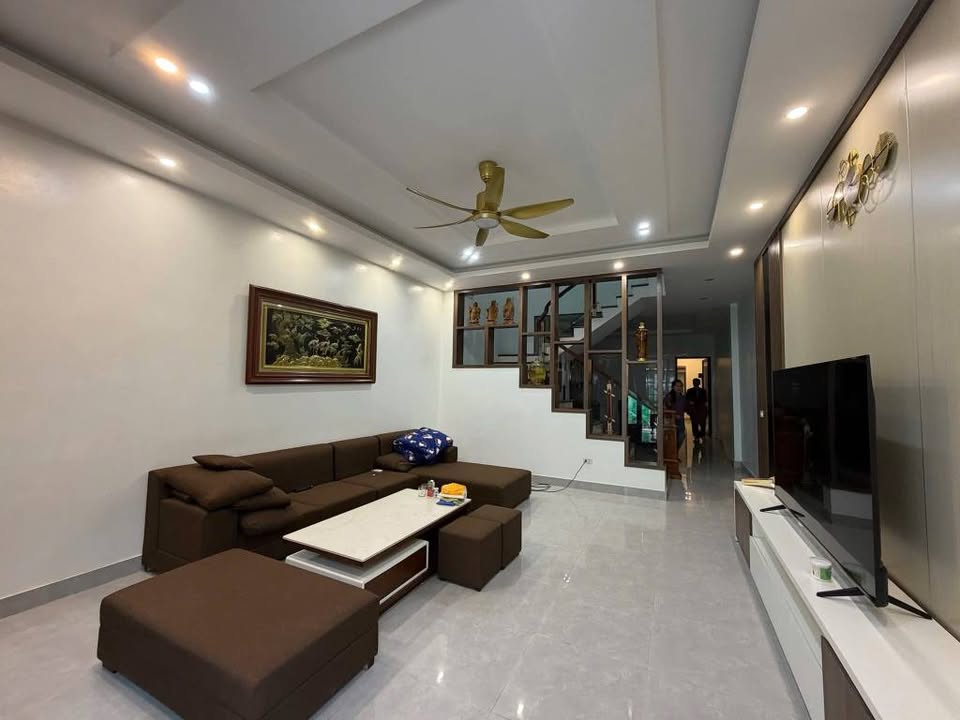 Bán nhà riêng thành phố Tuyên Quang, tỉnh Tuyên Quang, giá 4 tỷ