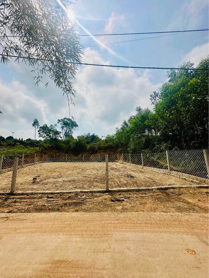 Bán đất kiệt Trưng Nữ Vương, thành phố Huế, 100m², ô tô vào tận nơi