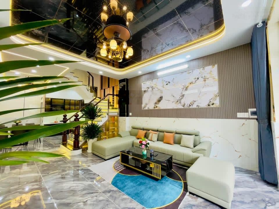 Siêu phẩm DT 76m2(5m x 15,2m)/ giá 3tỷ850 trên đường Hùng Vương - P.9 - Q.5, gần bên chợ An Đông