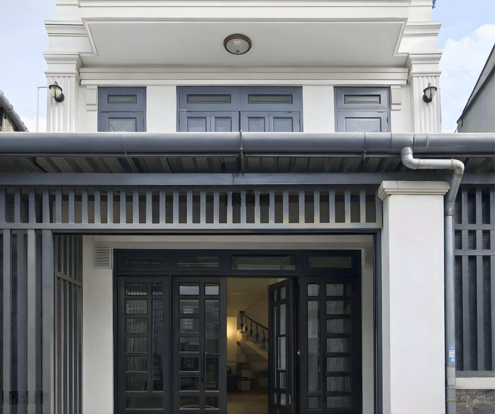 Lời ngay 300 tr, nhà sân nhỏ trẻ chơi, yên bình mỗi tối 2 phút tới trường, 4 căn ra MT, 90m2 dùng