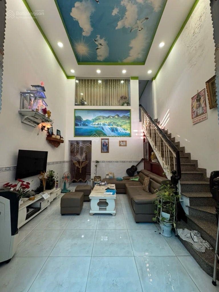 Nhà đẹp - Lạc Long Quân Phường 10, Quận Tân Bình - 5,2 tỷ - 58 m2 - giá tốt