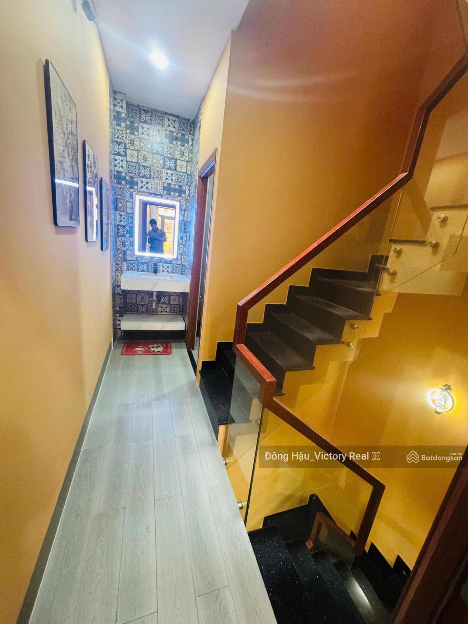 Siêu Phẩm HXH 6m Lạc Long Quân - DT 3.2 x 10 - 5 tầng - giá 5.6 tỷ TL m