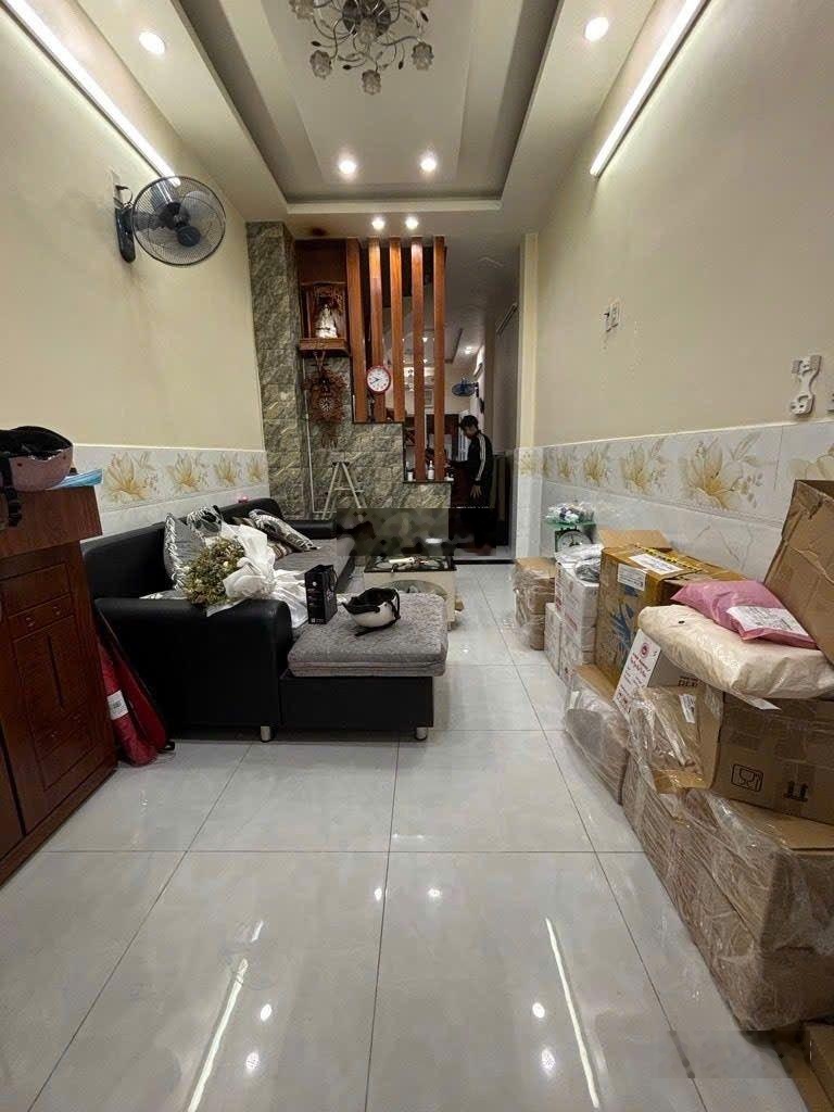 Quận 1, Bùi Thị Xuân - Giá: 7,9 tỷ - 5PN6WC, DT: 39m2, 4 tầng, khu hiếm nhà bán