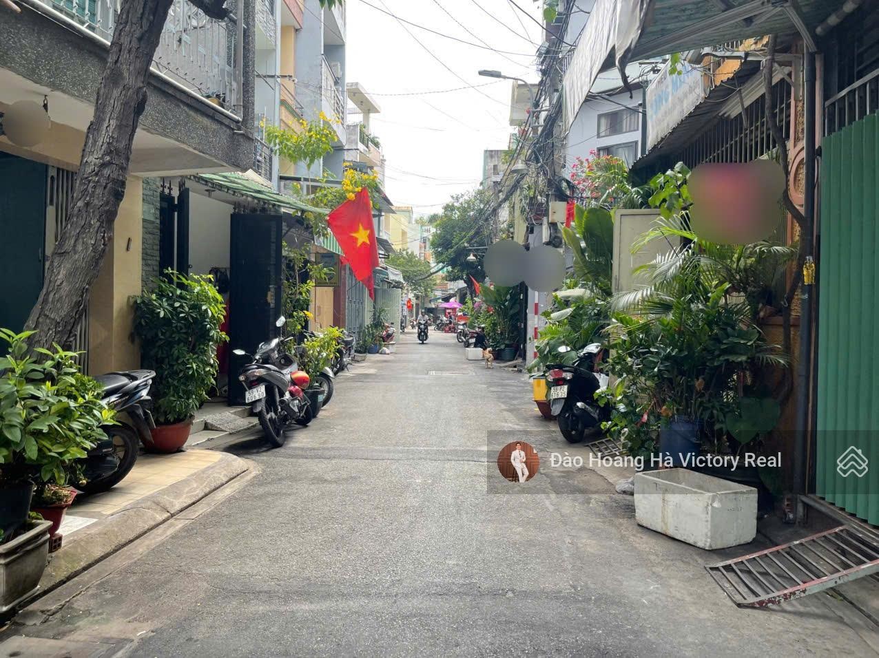 Bán nhà 5 Tầng HXH 6m Lạc Long Quân, P11, Tân Bình (P. Bảy Hiền), DT: 3.2 x 10m, giá chỉ 5.6 Tỷ TL