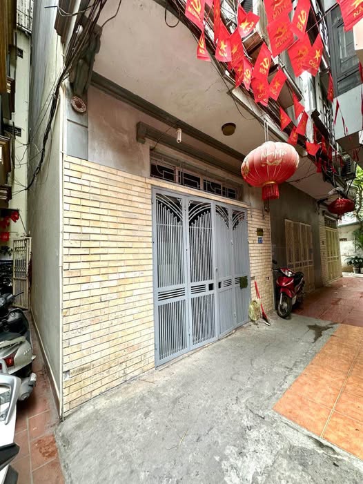 Bán nhà đẹp tại ngõ 68 Cầu Giấy, 37m², 5 tầng, mặt tiền 4.5m cực thoáng