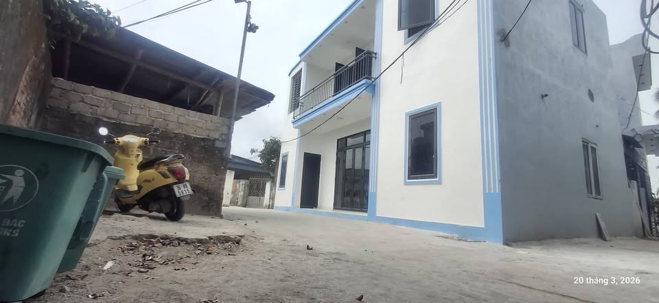 Bán nhà mới 2 tầng, lô góc 2 mặt tiền tại Quảng Thành, Thanh Hóa, giá 2.6 tỷ