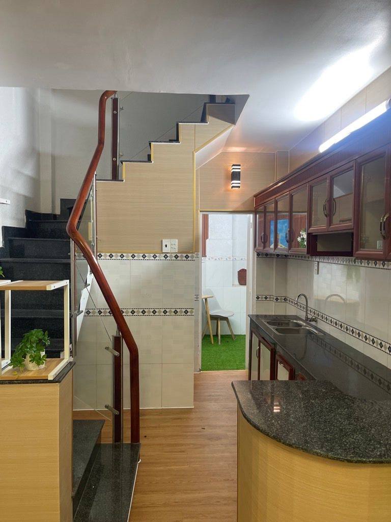 Bán nhà mới 5 tầng tại Phan Xích Long, Phú Nhuận, 34m2