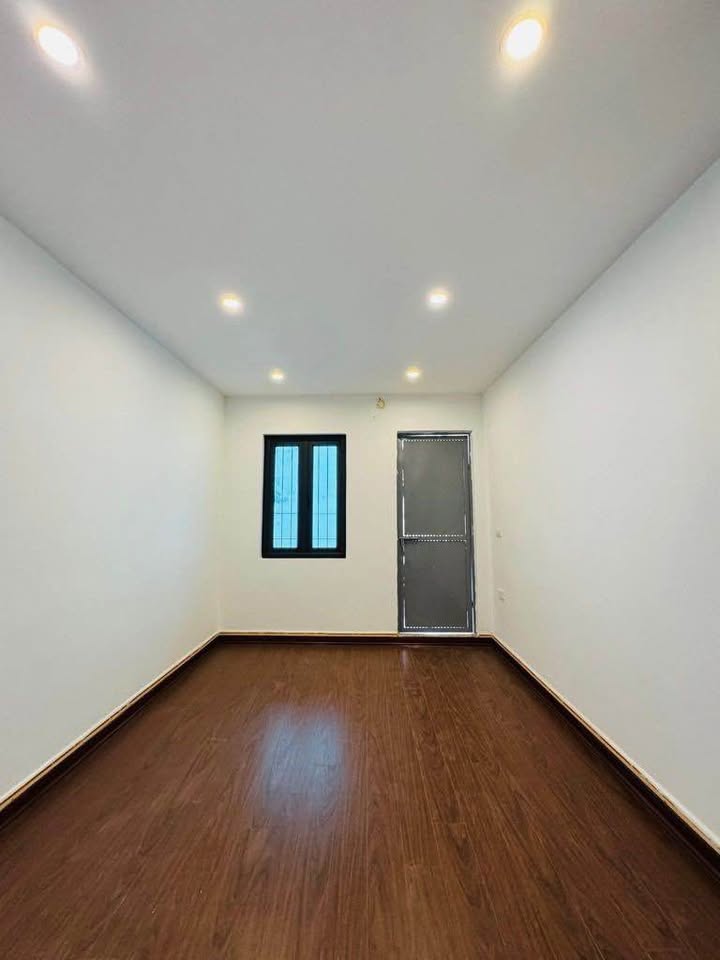 Bán nhà dân xây 25m2 x 4.5 tầng tại Hai Bà Trưng, ngay gần Times City, giá hơn 5 tỷ