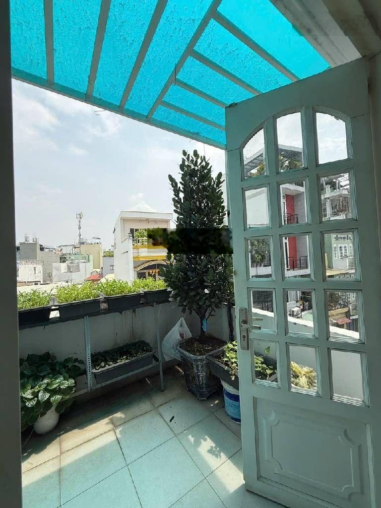 4 tầng trần văn quang vài bước là âu cơ - hẻm sạch đẹp thông - chuẩn pháp lý nhỉnh 5 tỷ .