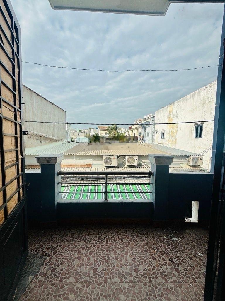 Bán NR 2PN, 2WC tại Huỳnh Tấn Phát, 3,2 tỷ, 41m2