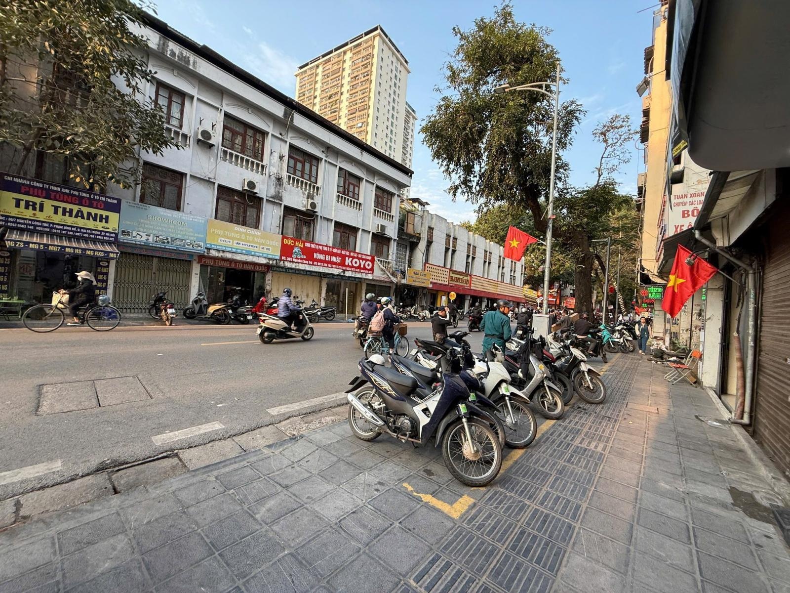 Hàng tuyệt chủng- lô góc- nhỏ xinh hai bà trưng- nhà đẹp long lanh- ngõ thông - sổ đỏ hoa hậu