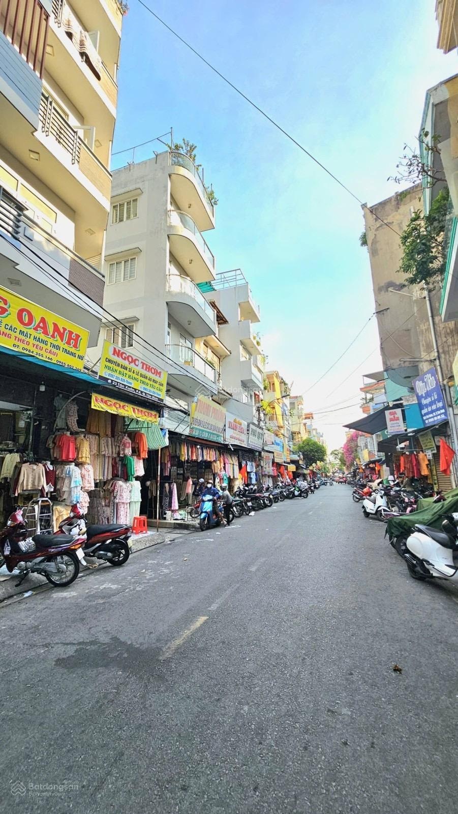 Bán nhà riêng tại đường Tân Xuân, giá 5,8 tỷ, 27.8m2, cách 1 căn ra mặt tiền đường Tân Xuân