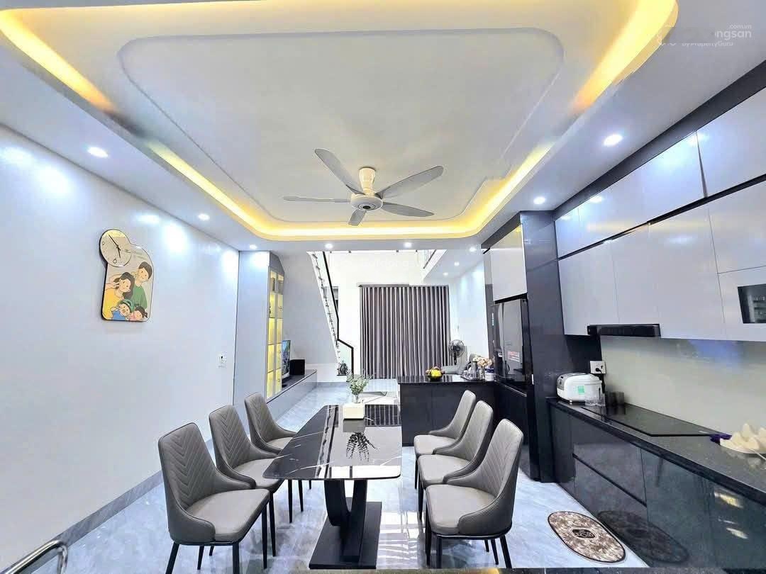 Trả trước 400tr dọn vào ở ngay , bán nhà đường Nguyễn Hữu Trí 1 trệt 1 lửng - Sổ hồng riêng