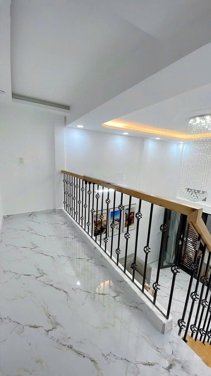 Bán nhanh trong tháng nhà đẹp 2PN giá tốt ngay Tỉnh Lộ 10, Bình Tân, thổ cư, hoàn công đủ