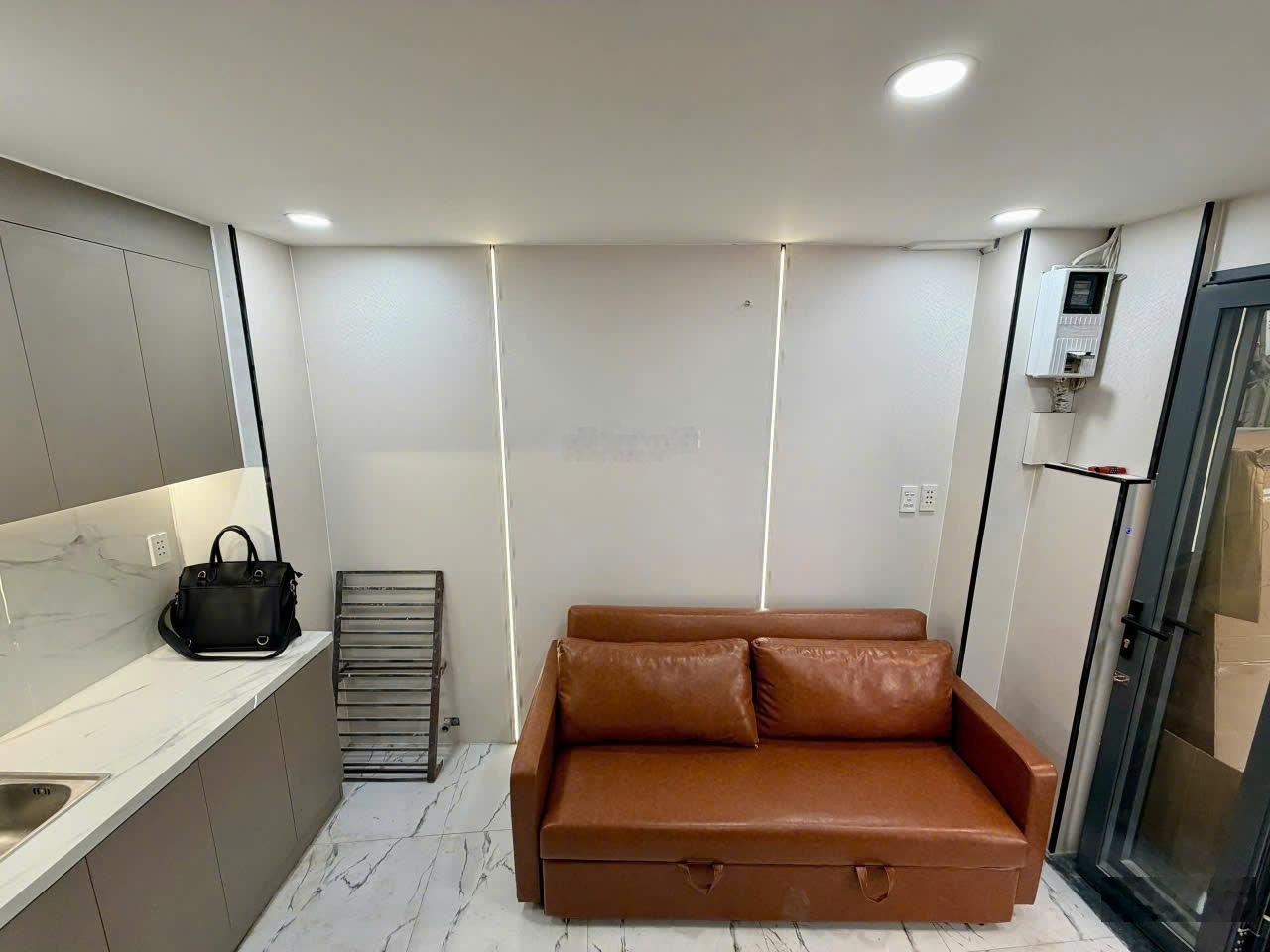 Xuất cảnh bán gấp - Bán nhà Trần Hưng Đạo 13m² 4 tầng - 4.28 tỷ