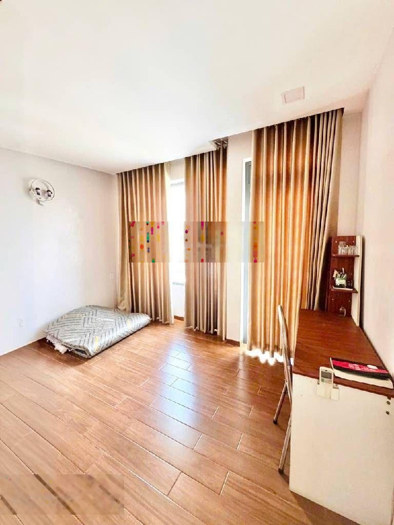 Hẻm 4m ngay lê lai trường chinh DT:3,7x11 trệt 1 lầu btct nhà đang ở