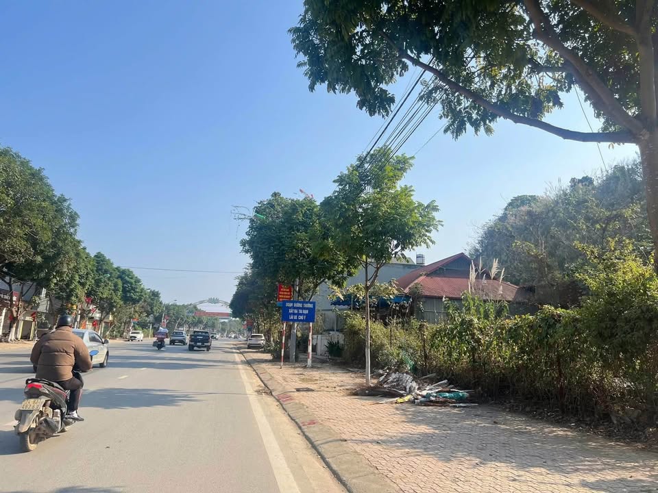 Bán đất nền 100m² mặt tiền đường Hoàng Liên kéo dài, khu B2, Lào Cai