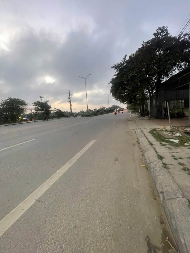 Đất vàng Quảng Phú 142m2, mặt tiền rộng 7m, giá hời chỉ nhỉnh 1 tỷ