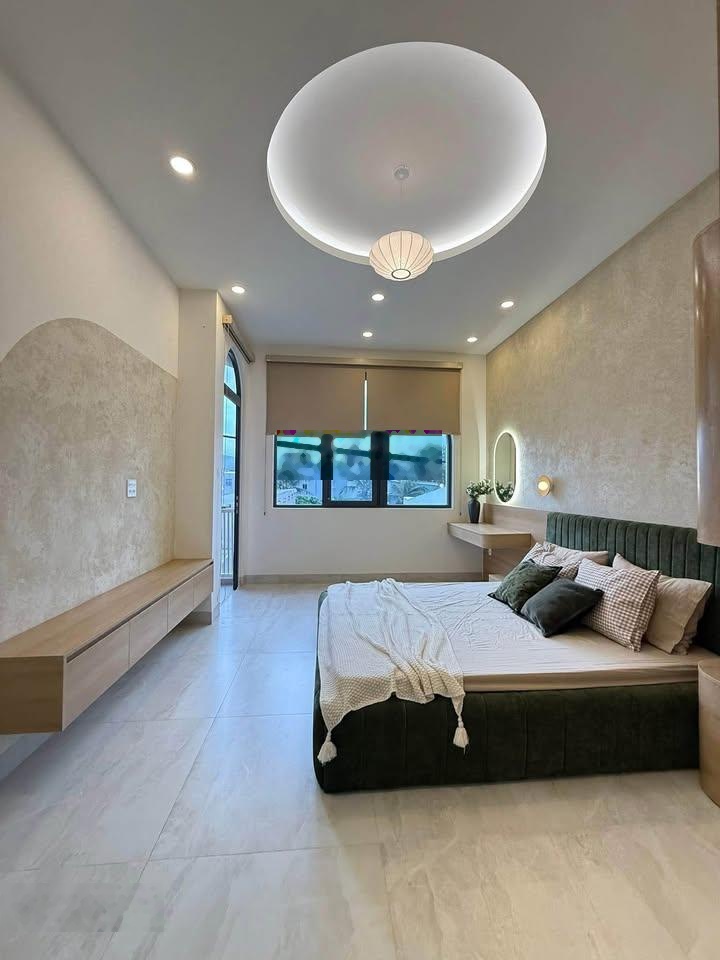 Em cần ra đi gấp căn chính chủ Trang Tử, P14 Q5,62.4m2,HĐ thuê 15 triệu/th,giá 3tỷ340,sổ hồng riêng