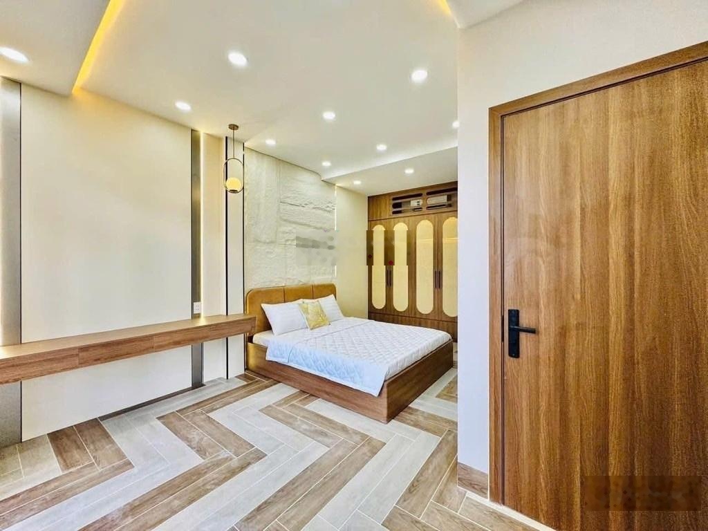 Nhà mới 4 tầng, Nguyễn Phúc Chu, 43m2, Đầy đủ nội thất, khu dân trí, an ninh cao, 5 tỷ