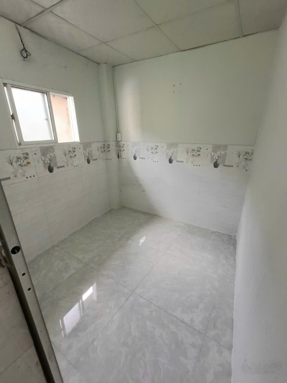 Bán nhà 22m2, 1 lầu, 2PN, hẻm đường Bông Sao, P.5, Q.8, LH 0901364736