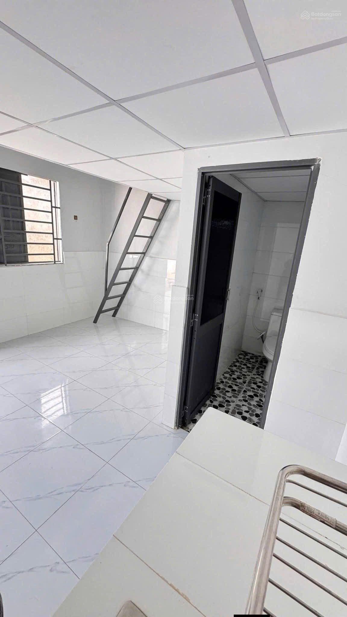 Bán dãy trọ sổ hồng riêng, diện tích 162m2, ngay sau chợ Bình Chánh gần kcn Cầu Tràm giá 790triệu