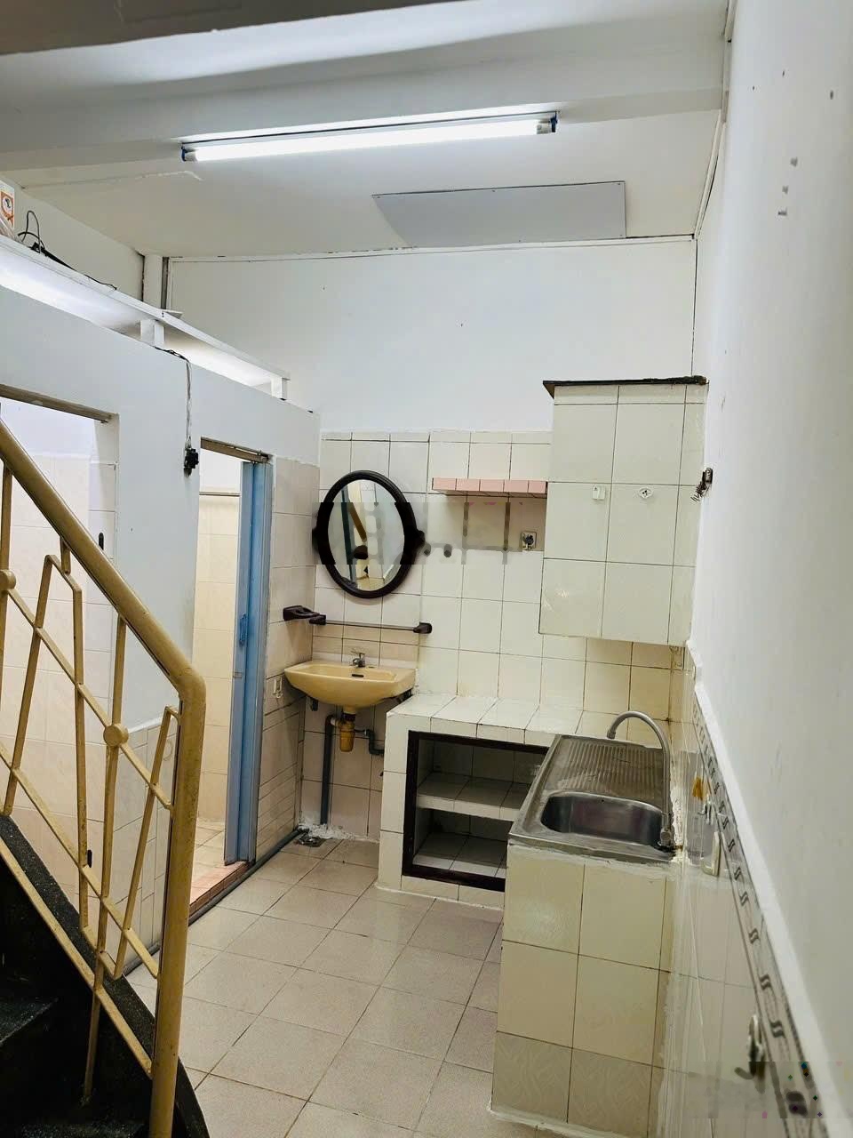 Nhà bán - phố Bùi Viện - P. Phạm Ngũ Lão - Q. 1 - 3 tầng - hoàn công đủ