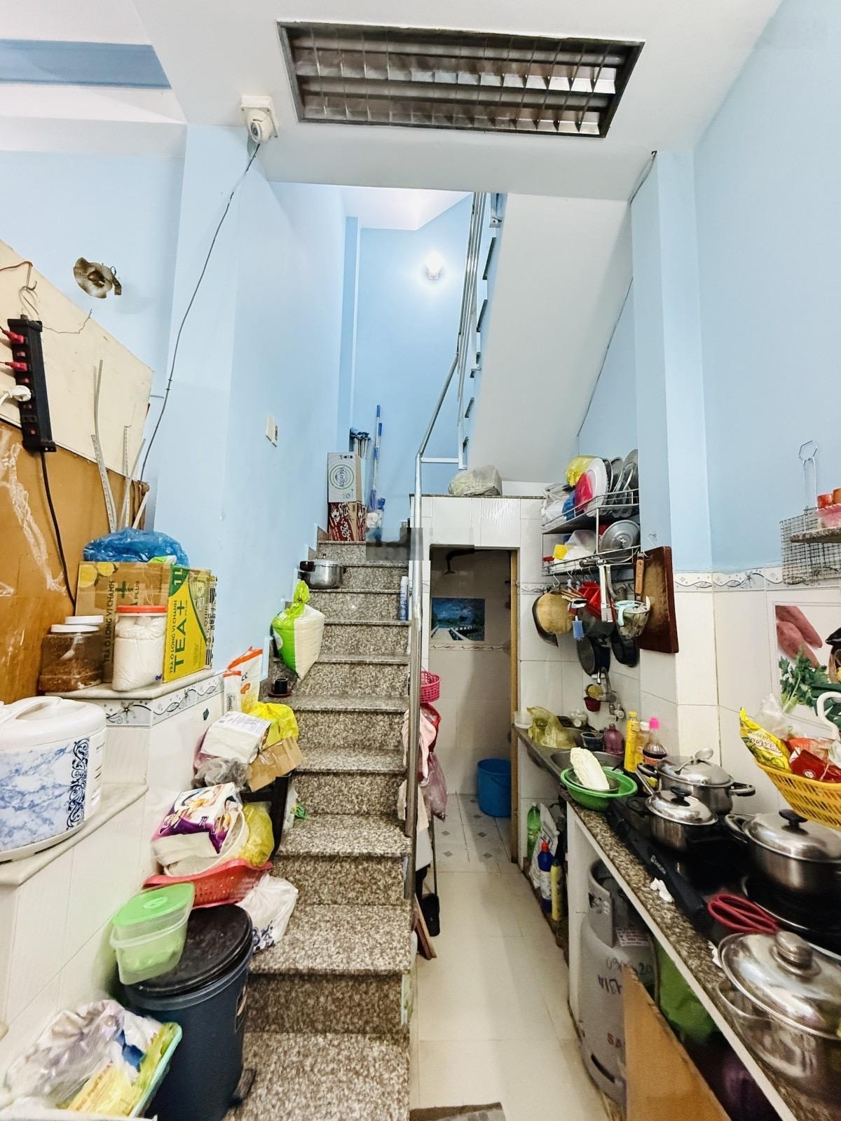 GIÁ GIẢM-BÁN GẤP- Âu Cơ- Tân Bình- 4 tầng BTCT- NỞ HẬU 6.1m-chỉ 5 tỷ- Pháp lý sạch