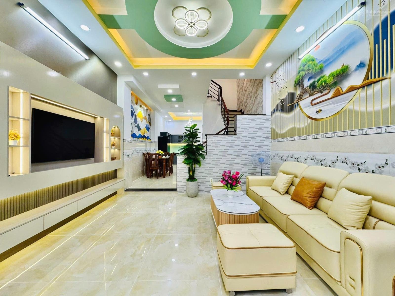 Bán nhanh căn nhà siêu vip đường nguyễn kiệm, phú nhuận/ dt 50,8m2/ giá chỉ 3 tỷ 390tr/ shr