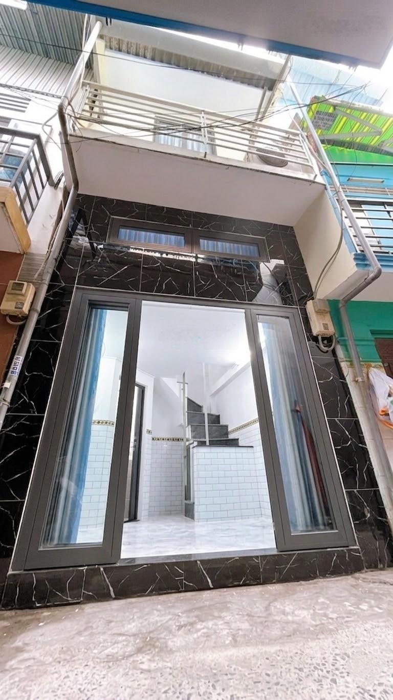 Mua bán nhà quận 4, 3 tầng hoàn công, dân cư hiện hưu, Tôn Đản, P. Khánh Hội !