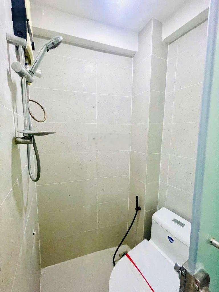 Mua bán nhà quận 4, 3 tầng, dân cư chỉnh trang, nhà mới đẹp, gần mặt tiền Bến Vân Đồn !