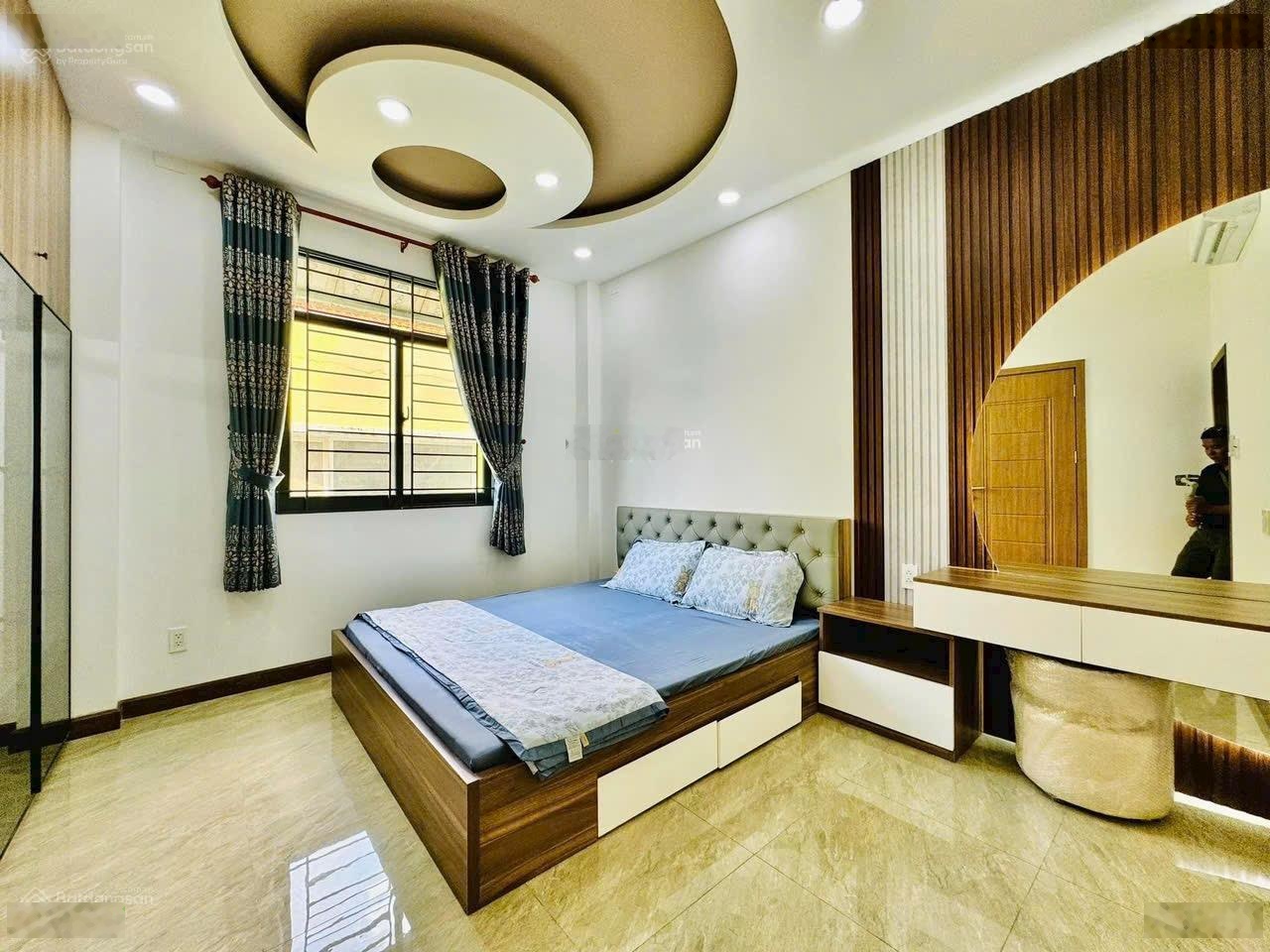 Bán nhà đường Nguyễn Phúc Nguyên ,Q3,vị trí trung tâm Sài Gòn ,DT 45m2 giá 2 tỷ 950 ,LH 0904472779