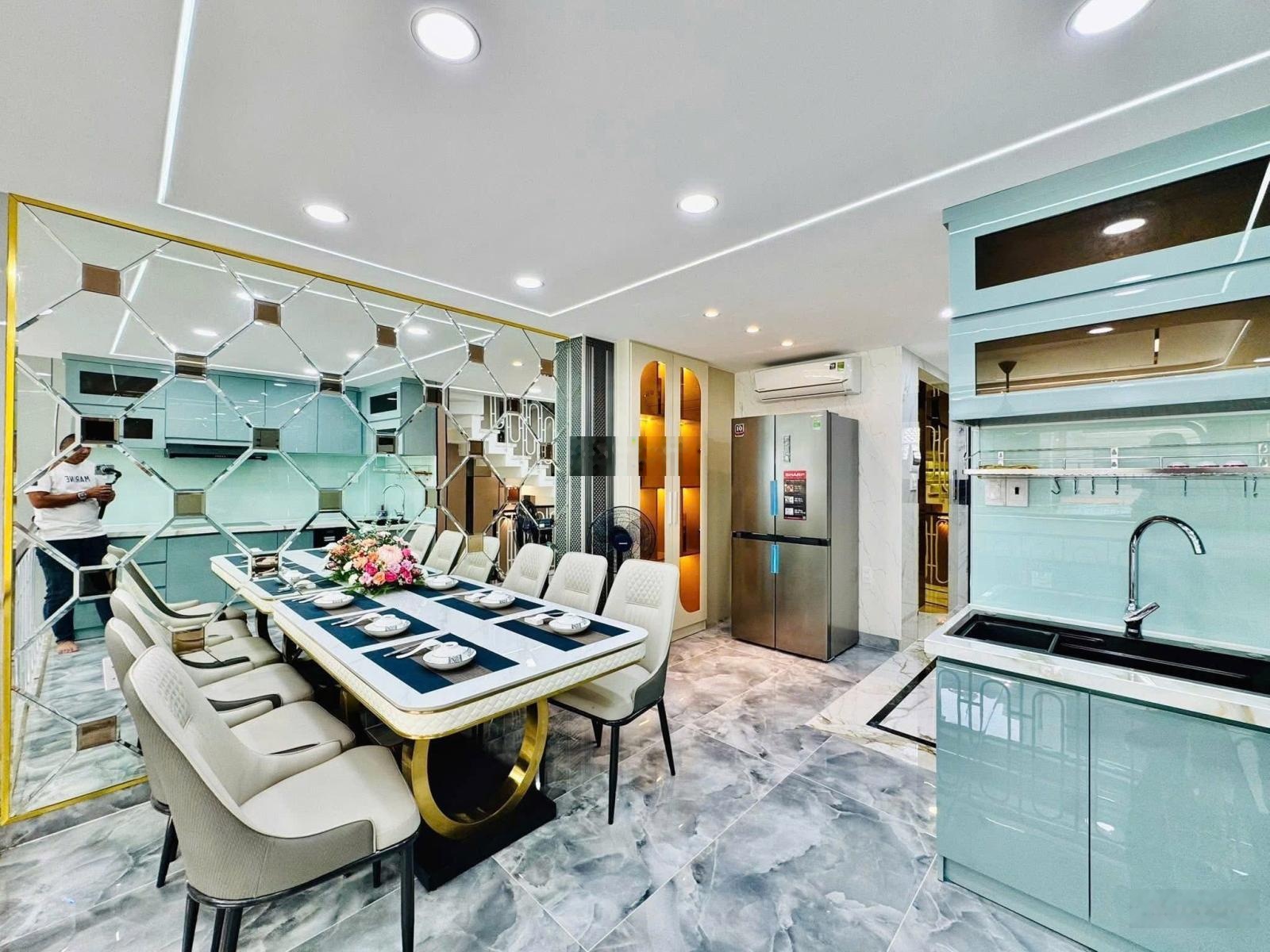 Nhà đẹp kiếm chủ! Đường Đất Thánh, Phường 6, Quận Tân Bình, 42,5m2, 3tỷ550tr