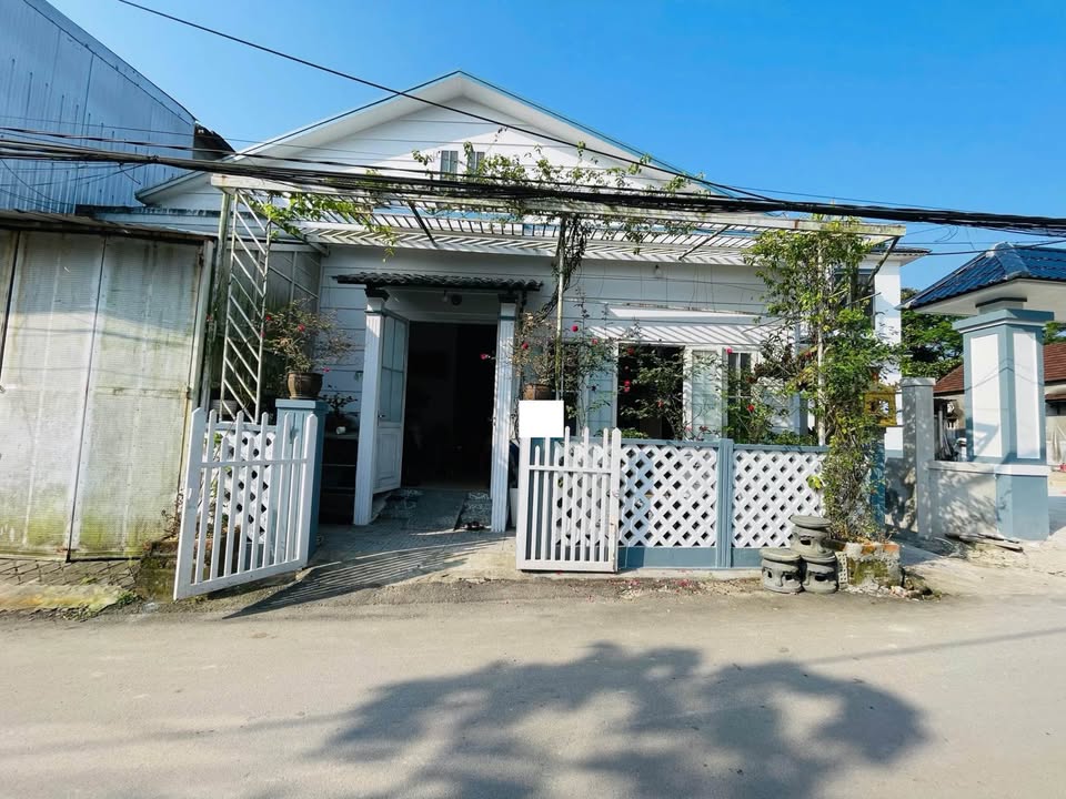 Bán nhà cấp 4 mặt tiền đường Nguyễn Duy Cung, Thừa Thiên Huế, 95m2, giá 1.7 tỷ