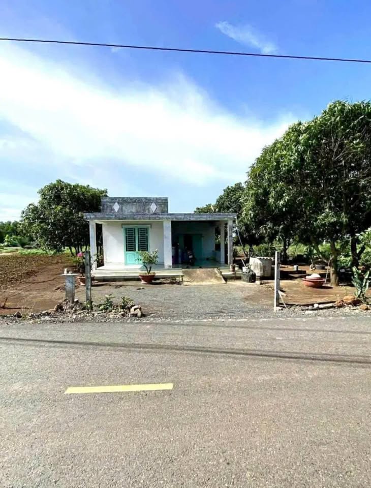 Bán nhà riêng huyện Đất Đỏ, tỉnh Bà Rịa, Vũng Tàu, giá 3,8 tỷ