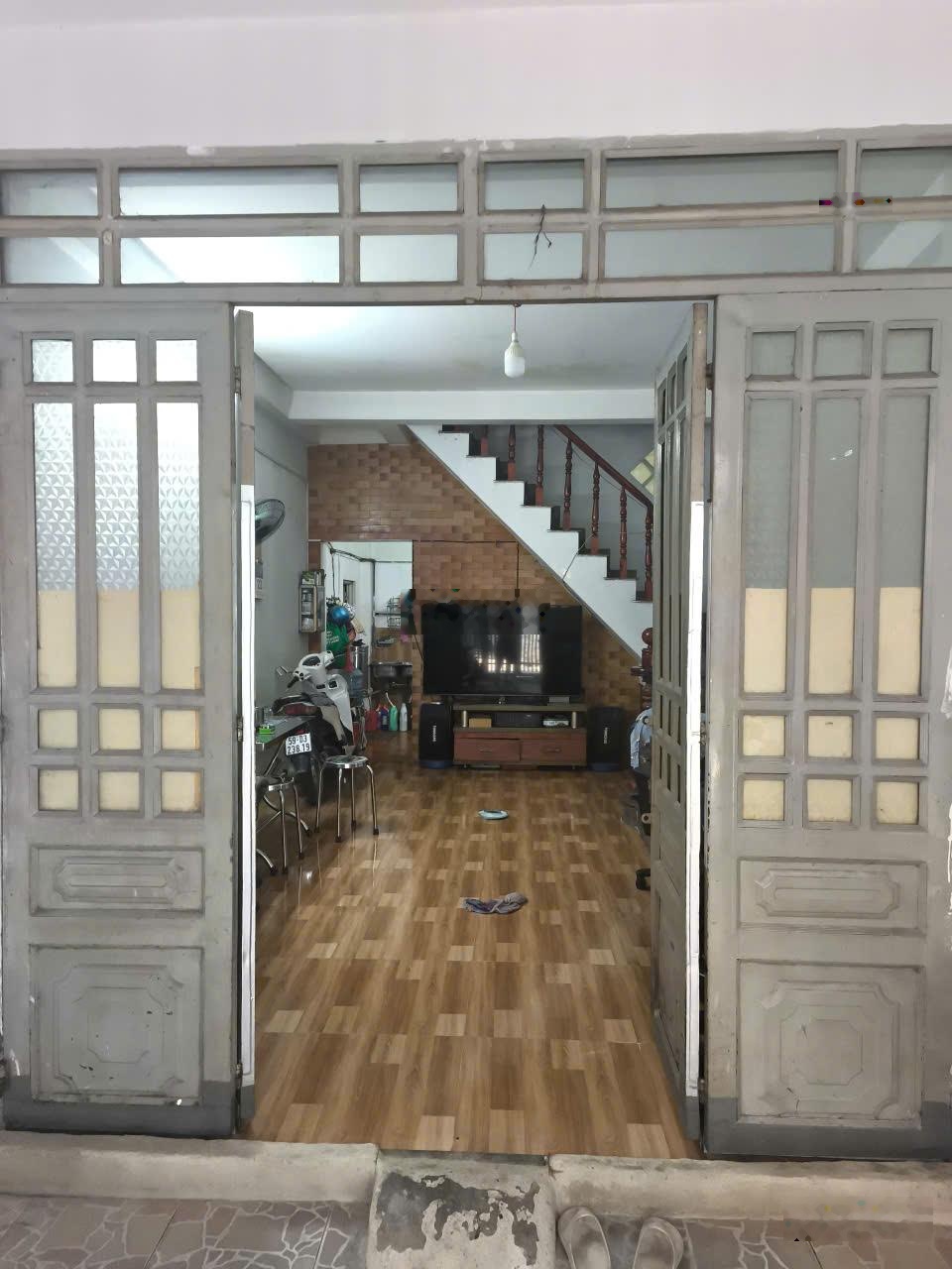 Cho thuê nhà nguyên căn 42/8/2/9 Đường HT42, P Hiệp Thành, Q12