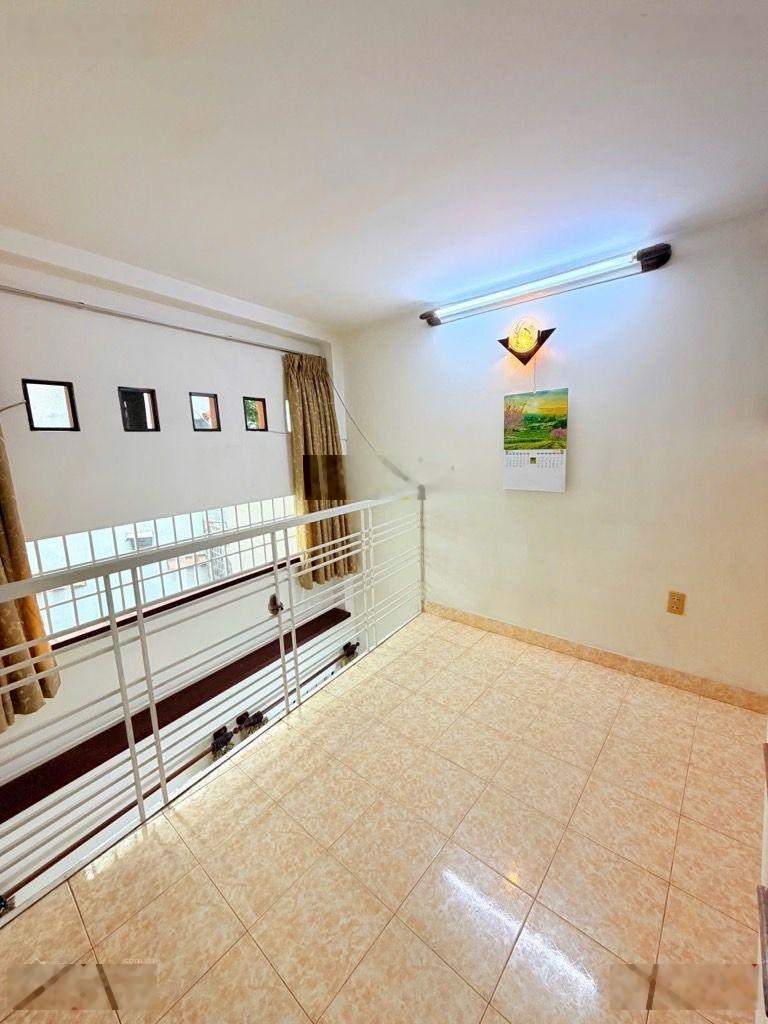 Bán nhà 36m2, nhỉnh 4 tỷ tại Nguyễn Văn Trỗi, P2, Q. Phú Nhuận, TP. HCM