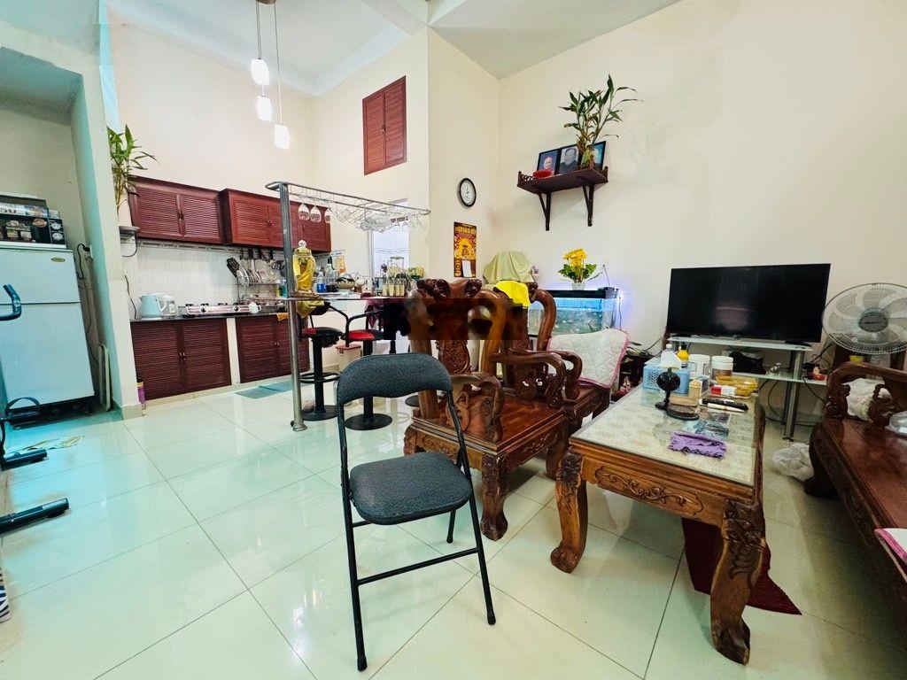 Gần ngã tư bảy hiền - xe hơi tới cửa - dt 40m2 - n/ở hậu - nhỉnh 5 tỷ