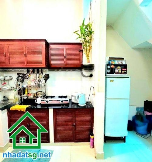 5,5 tỷ (tl) hàng hiếm tân bình ô tô tới cửa nở hậu 6m - dt: 40m - 2 tầng - 2pn - 2wc