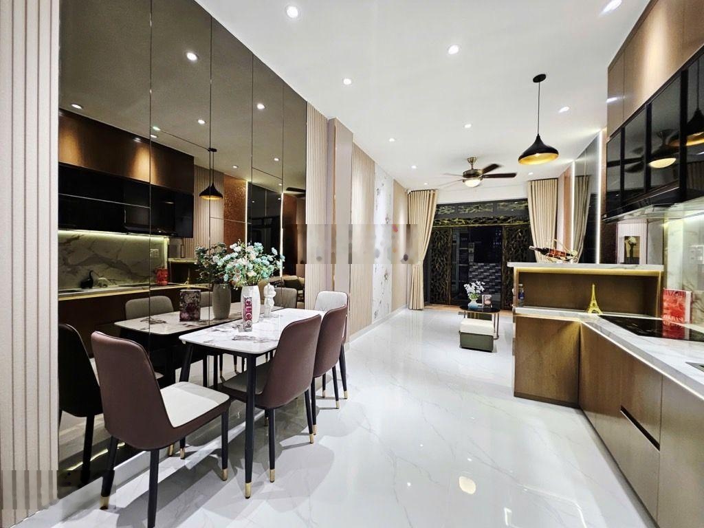 Nhà đẹp full nội thất hxh giá mềm chốt nhanh.